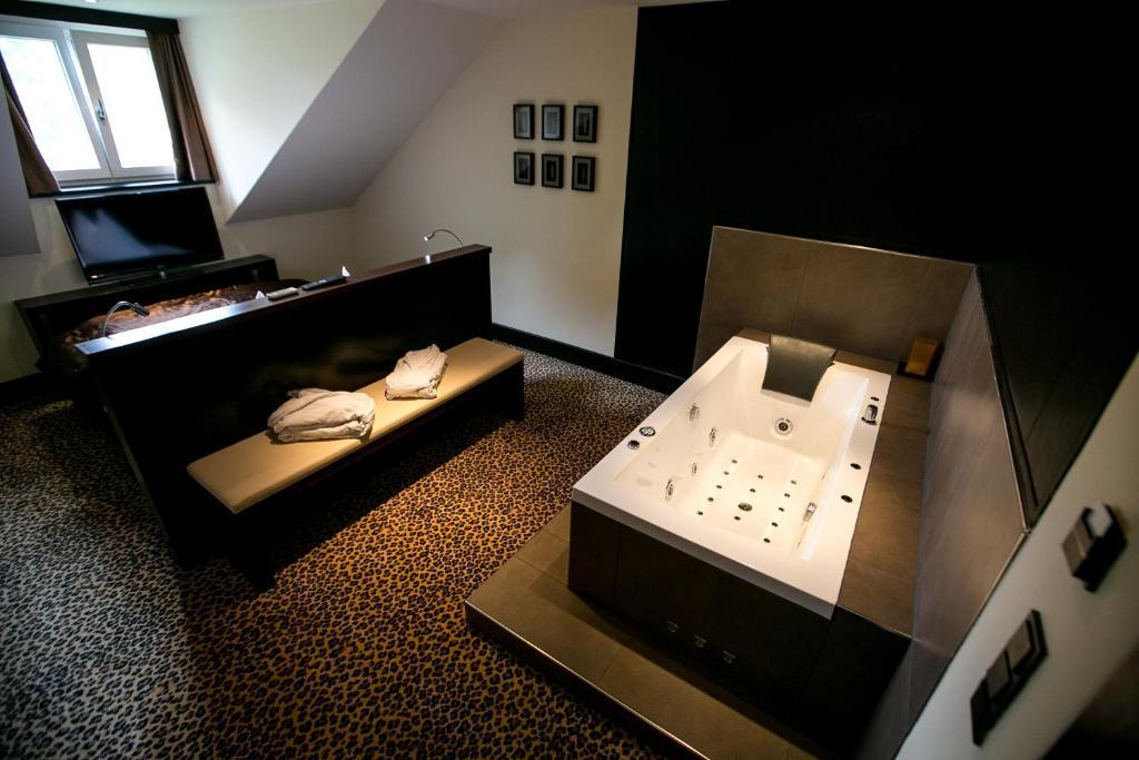 Hotel Seebrunn Am Wallersee Henndorf am Wallersee Phòng bức ảnh