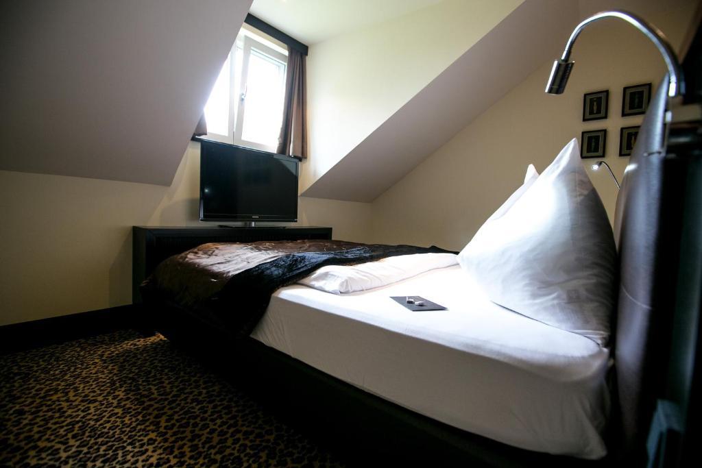 Hotel Seebrunn Am Wallersee Henndorf am Wallersee Phòng bức ảnh